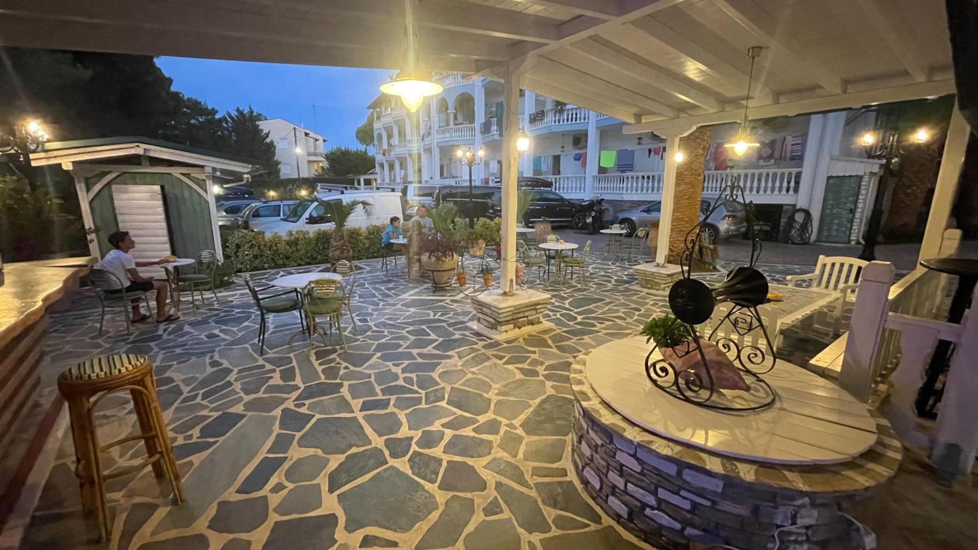 Diaporos Hotel Vourvourou Bagian luar foto