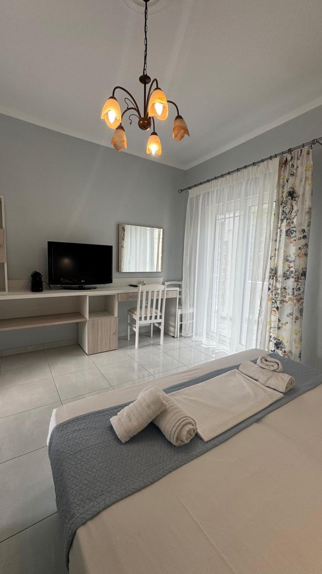 Diaporos Hotel Vourvourou Bagian luar foto