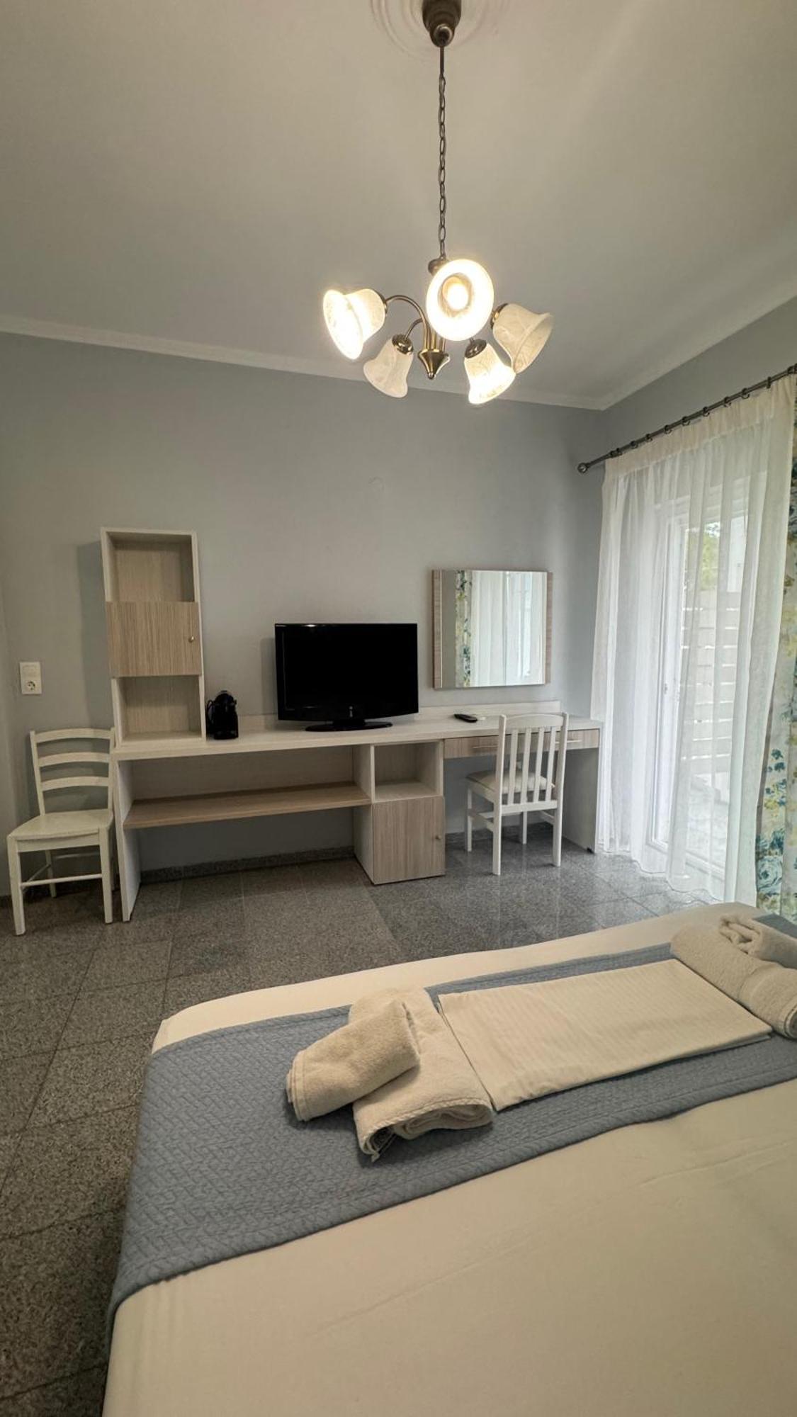 Diaporos Hotel Vourvourou Bagian luar foto